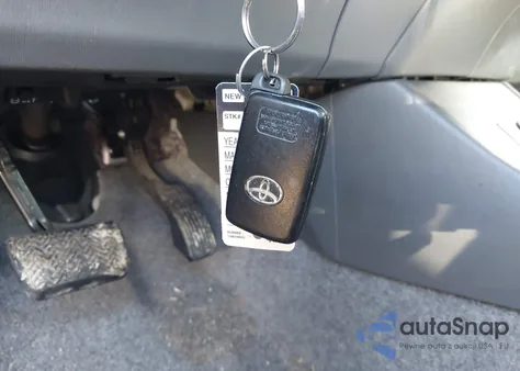 2011 Toyota Prius Three из США, поврежденный, VIN JTDKN3DU4B5314071